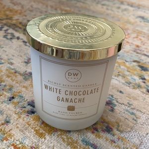 DW Candle